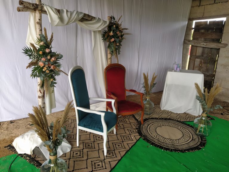 décoration florale arche mariage