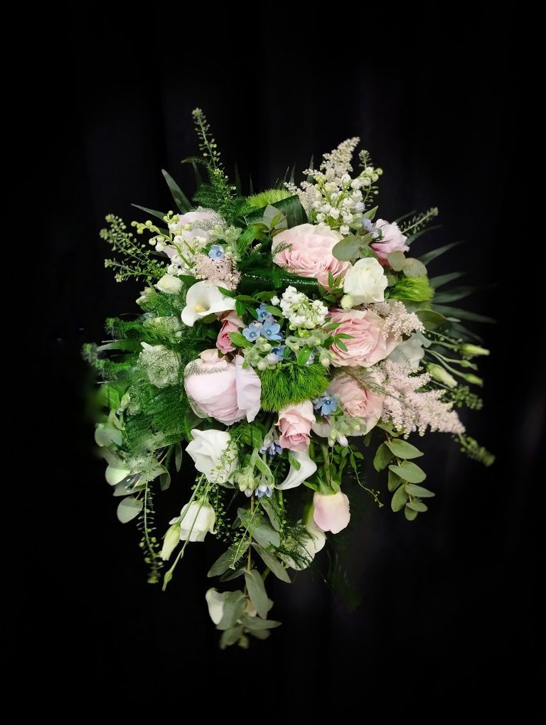 Bouquet de mariée tombant Mont Saint Aignan