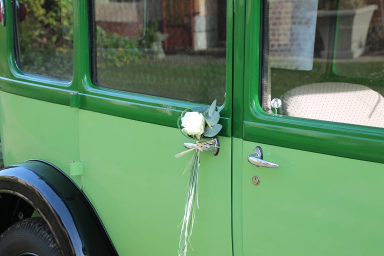 fleurs mariée poignées voiture Rouen